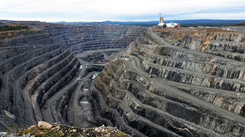 銅鉱山のイメージ