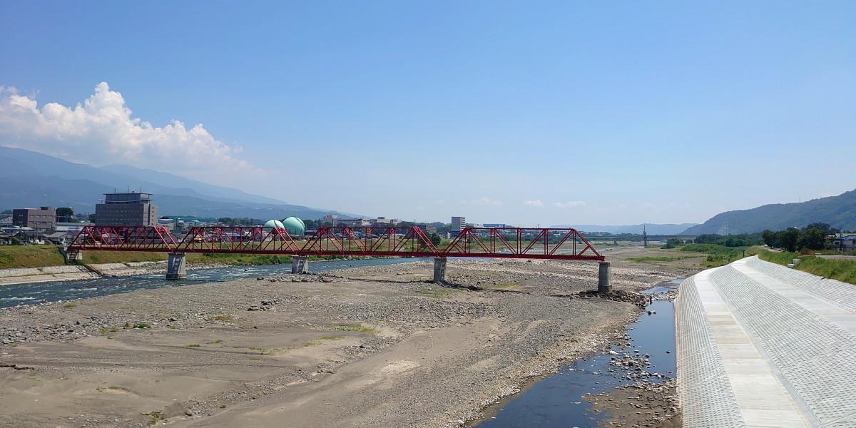 被災した千曲川橋梁の写真